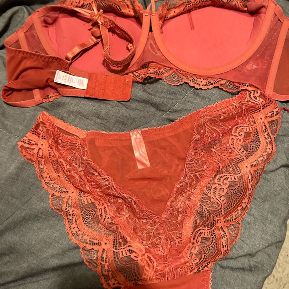 Sexy bra n panty set - Picture 11 of 12